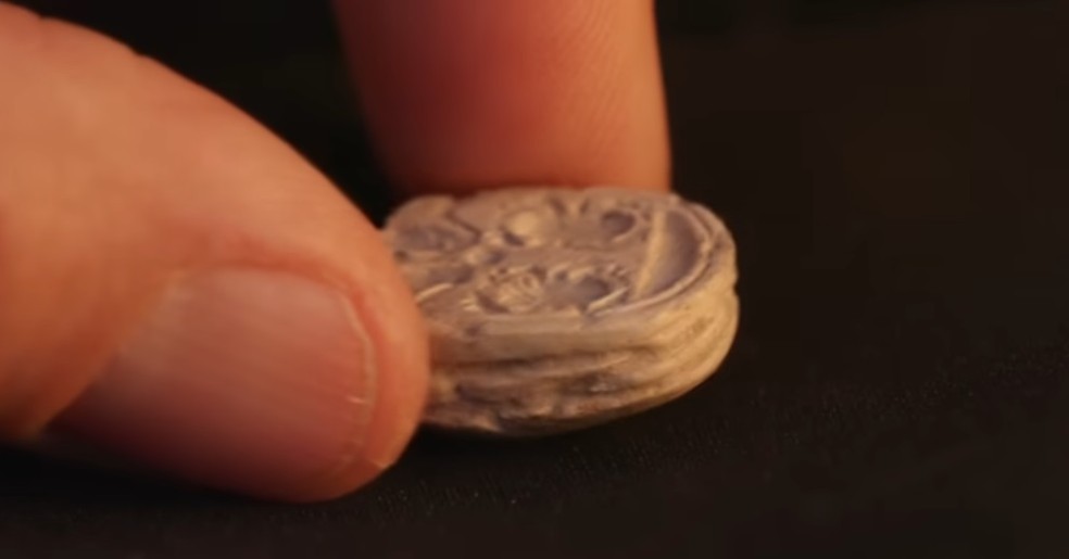 Trata-se de um escaravelho típico da cultura cananeia, com forte influência egípcia. — Foto: Reprodução vídeo
