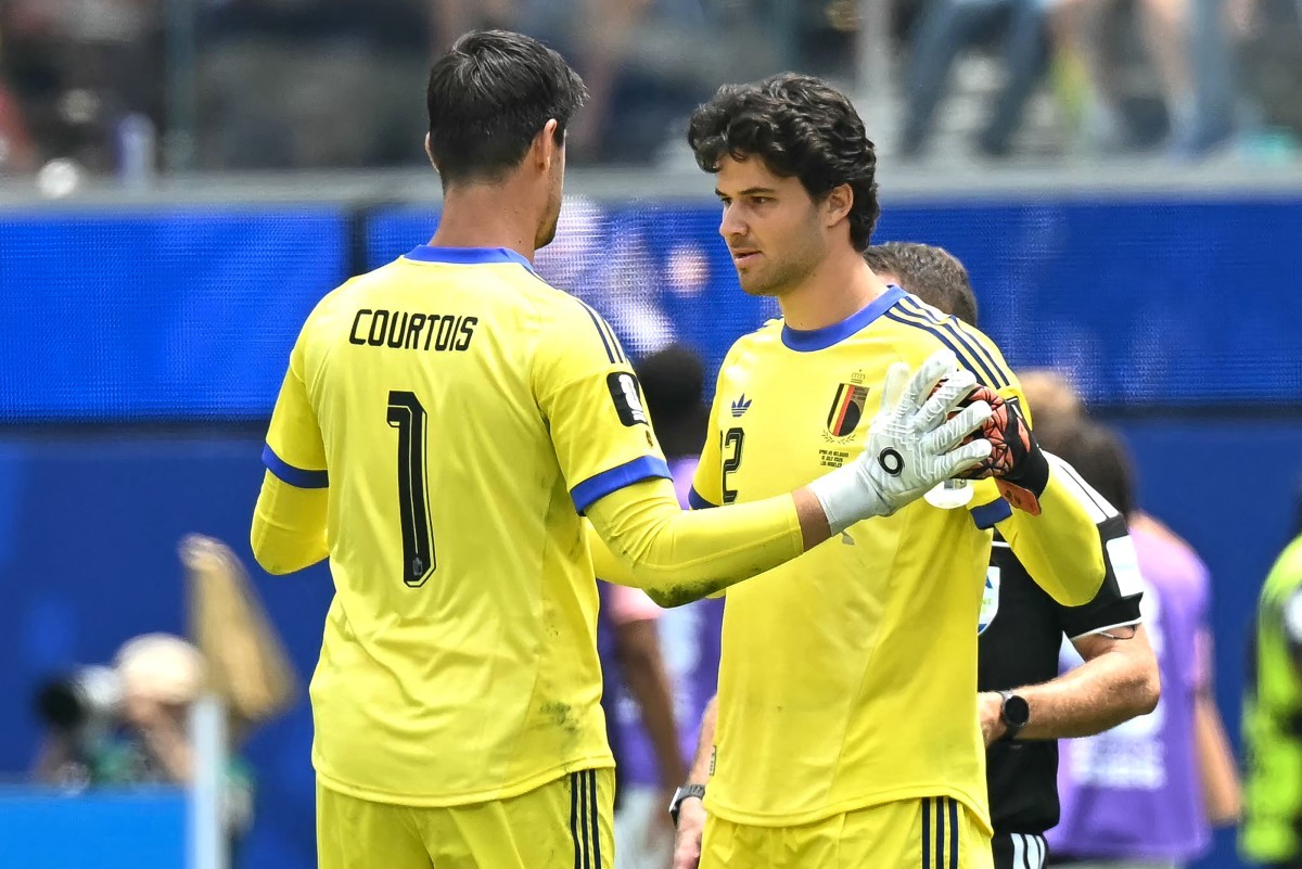 Quem é Senne Lammens, jovem goleiro do Manchester United lançado no lugar de Courtois em jogo decisivo da Bélgica