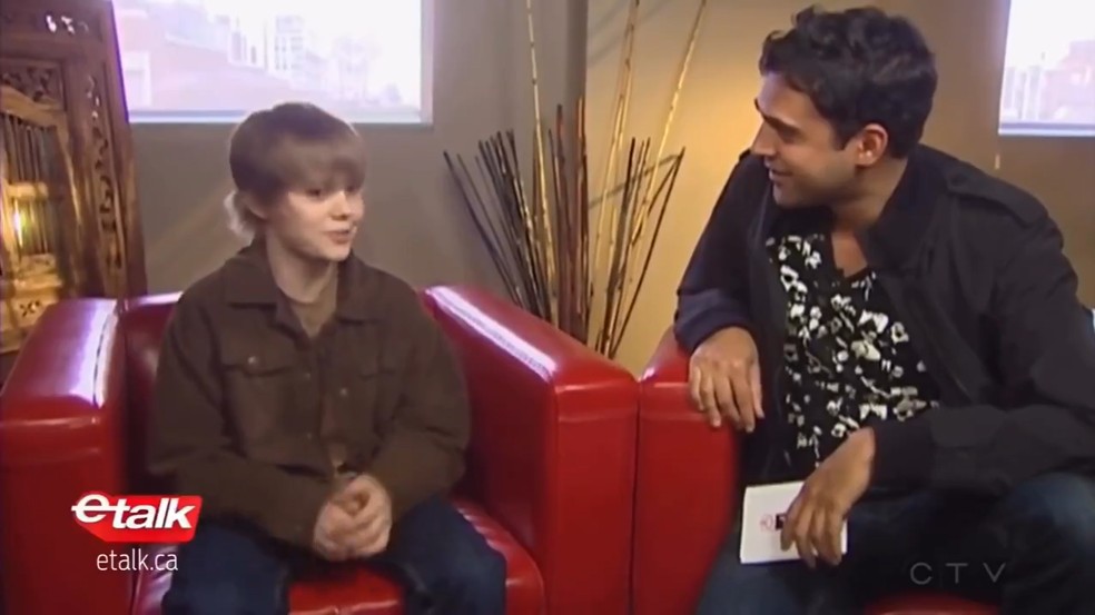 O cantor Justin Bieber, em entrevista aos 14 anos, durante o in&iacute;cio da carreira &mdash; Foto: Reprodu&ccedil;&atilde;o/X