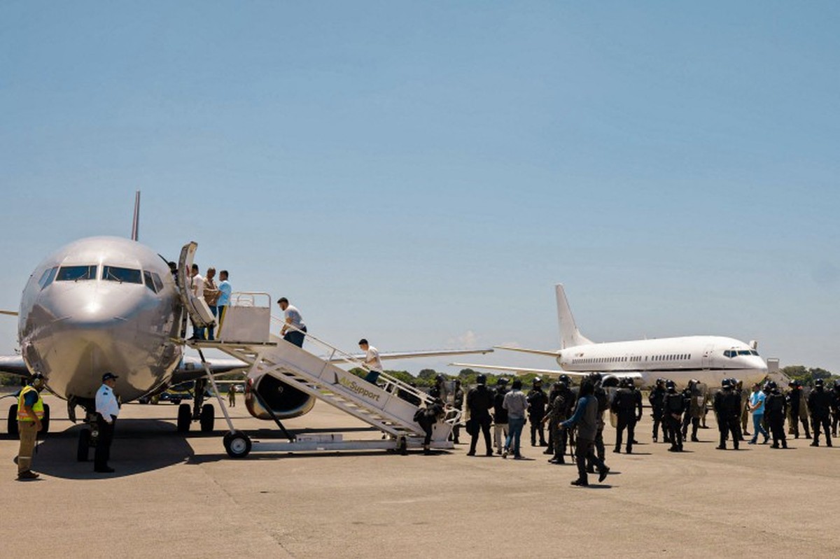 Por que venezuelanos estão voltando para casa após anos no exterior