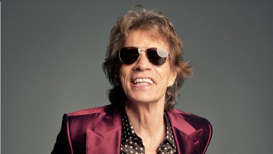 Polícia interrompe festa com Mick Jagger em ilha na Itália por música 'fora do dia'; entenda Polícia interrompe festa com Mick Jagger em ilha na Itália por música 'fora do dia'; entenda