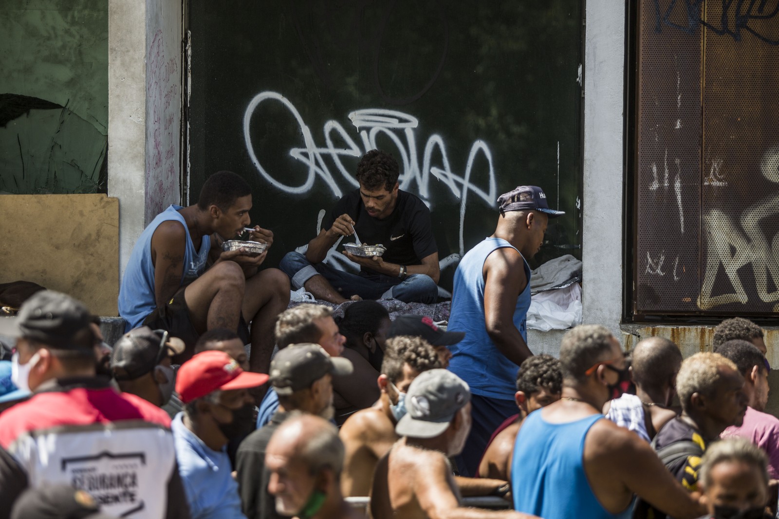 Levantamento do Data Favela revela que, de cada 10 pessoas entrevistadas, oito delas relataram que não teriam condições de se alimentar, caso não recebessem doaçõesAgência O Globo