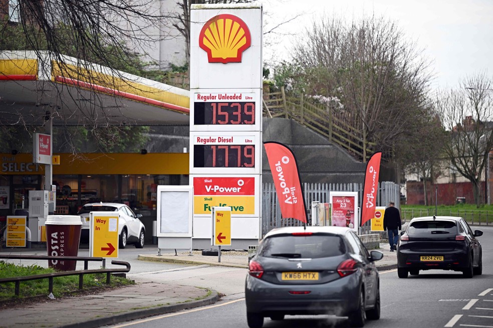 Crise aditivada: petróleo a US$ 100 chega em momento delicado do setor ...