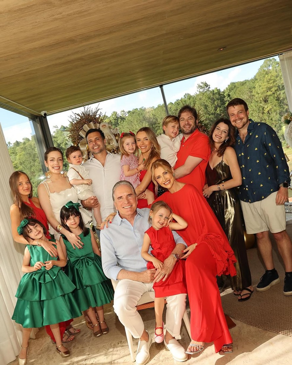 A família do apresentador Roberto Justus — Foto: Reprodução Instagram