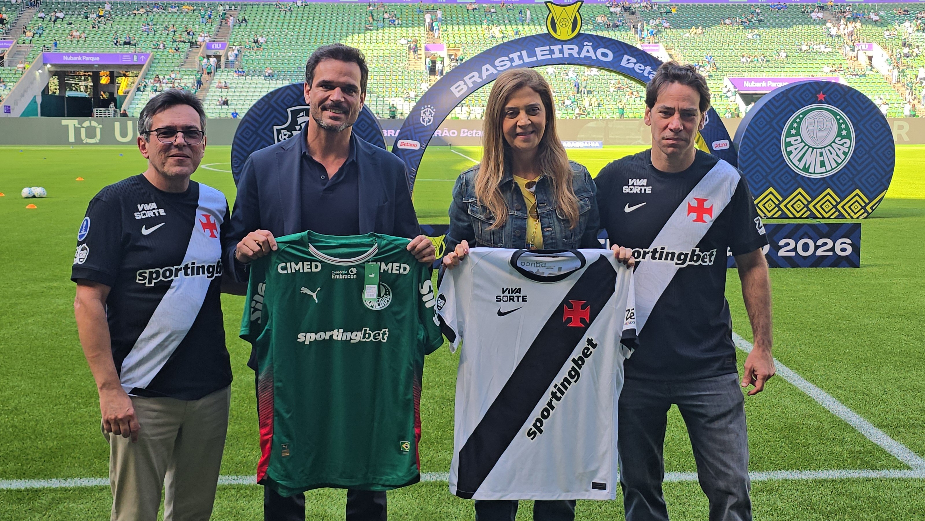 Após leilão de SAF do Vasco para Marcos Lamacchia, oposição do Palmeiras pede saída do marido de Leila