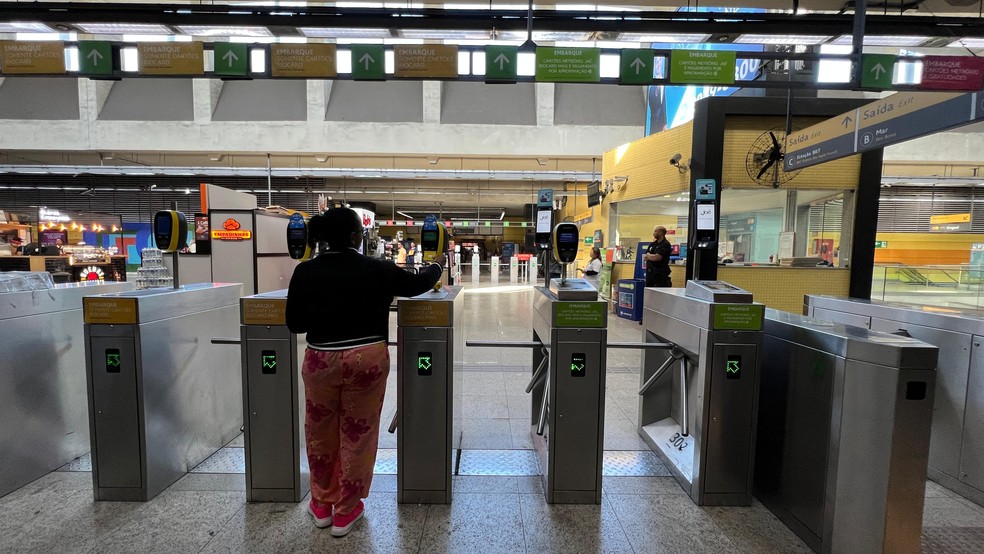 The public should give preference to public transportation on the opening day of the Christmas tree in Enseada de Botafogo - Photo: Ana Branco