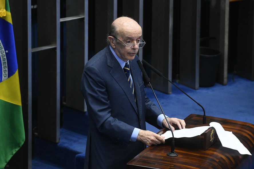 Há apenas poucas semanas o Senado descobriu que as famílias passam fome',  critica José Serra, único senador a votar contra PEC Eleitoral