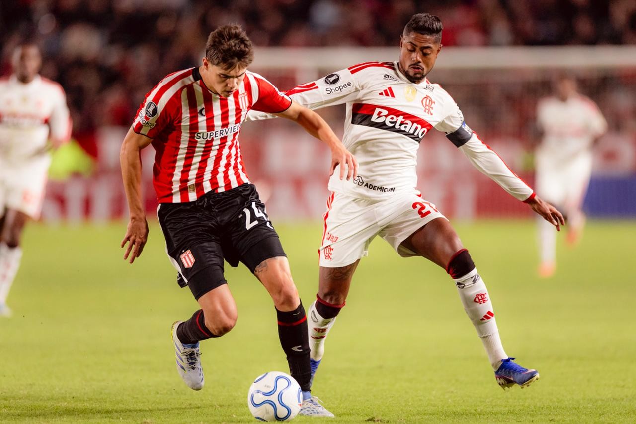 Flamengo empata com o Estudiantes pela Libertadores e perde Arrascaeta, que sofre fratura na clavícula direita