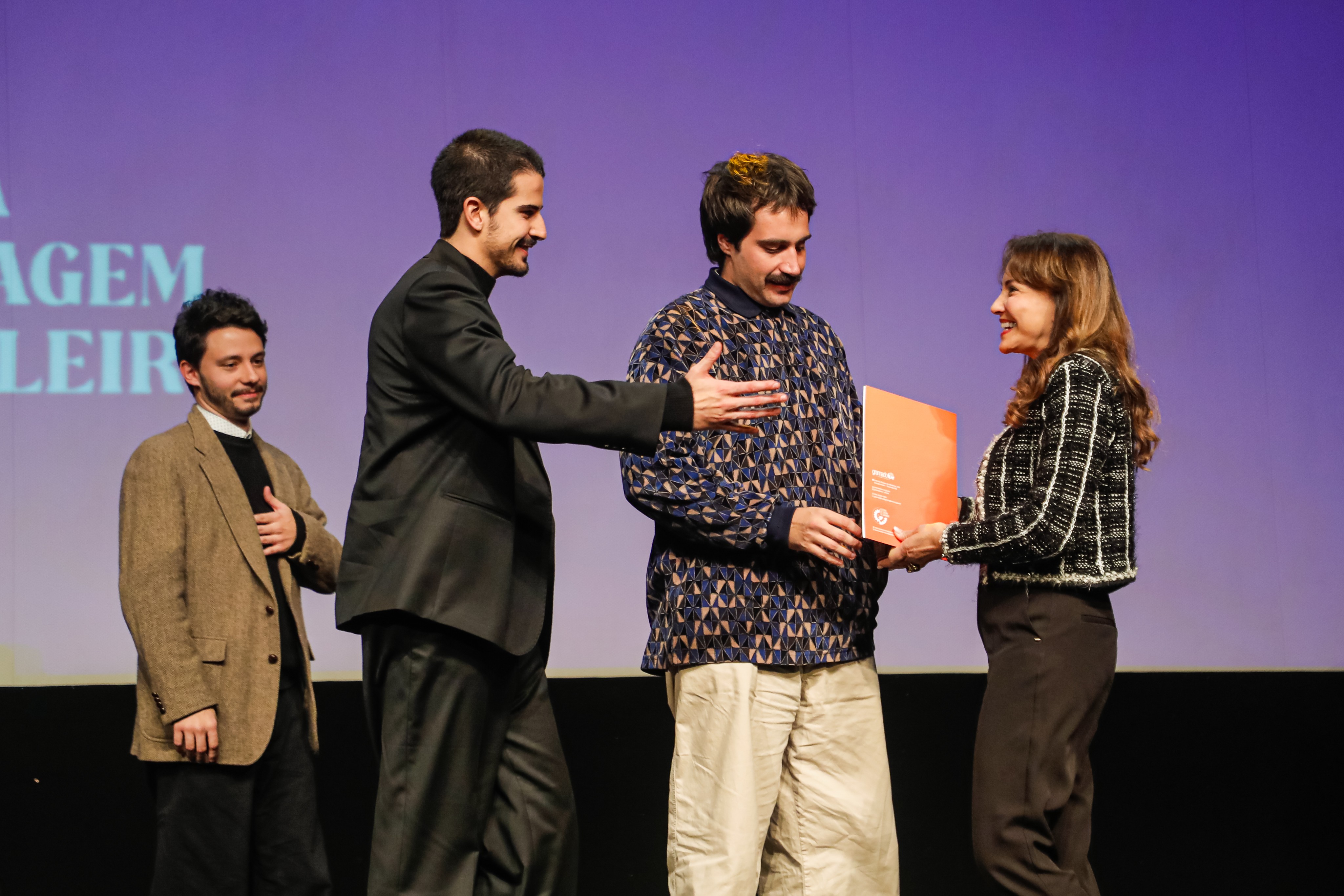 Curta de Enzo Celulari brilha no Festival de Gramado e leva Kikito de melhor filme