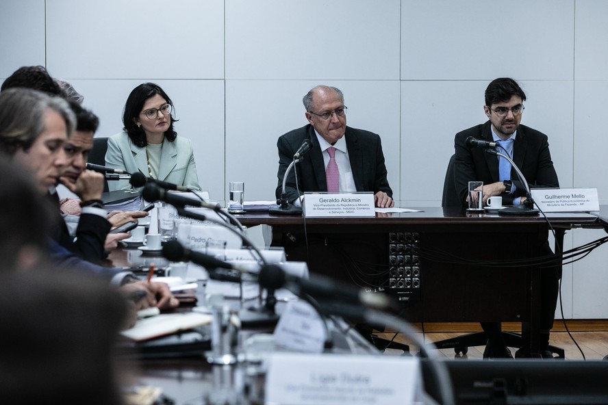 O vice-presidente e ministro da Indústria Geraldo Alckmin conduz nova rodada de reunião com empresários sobre tarifas de Trump