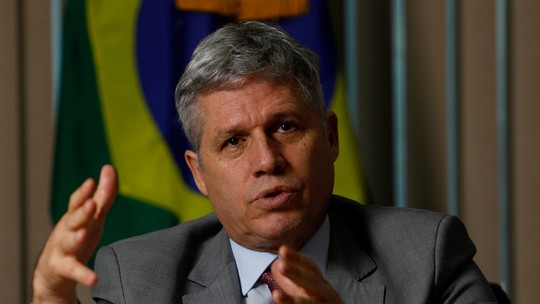 Governo demite primo de Lira do Incra, gera novo atrito e ministro age para tentar conter desgaste
