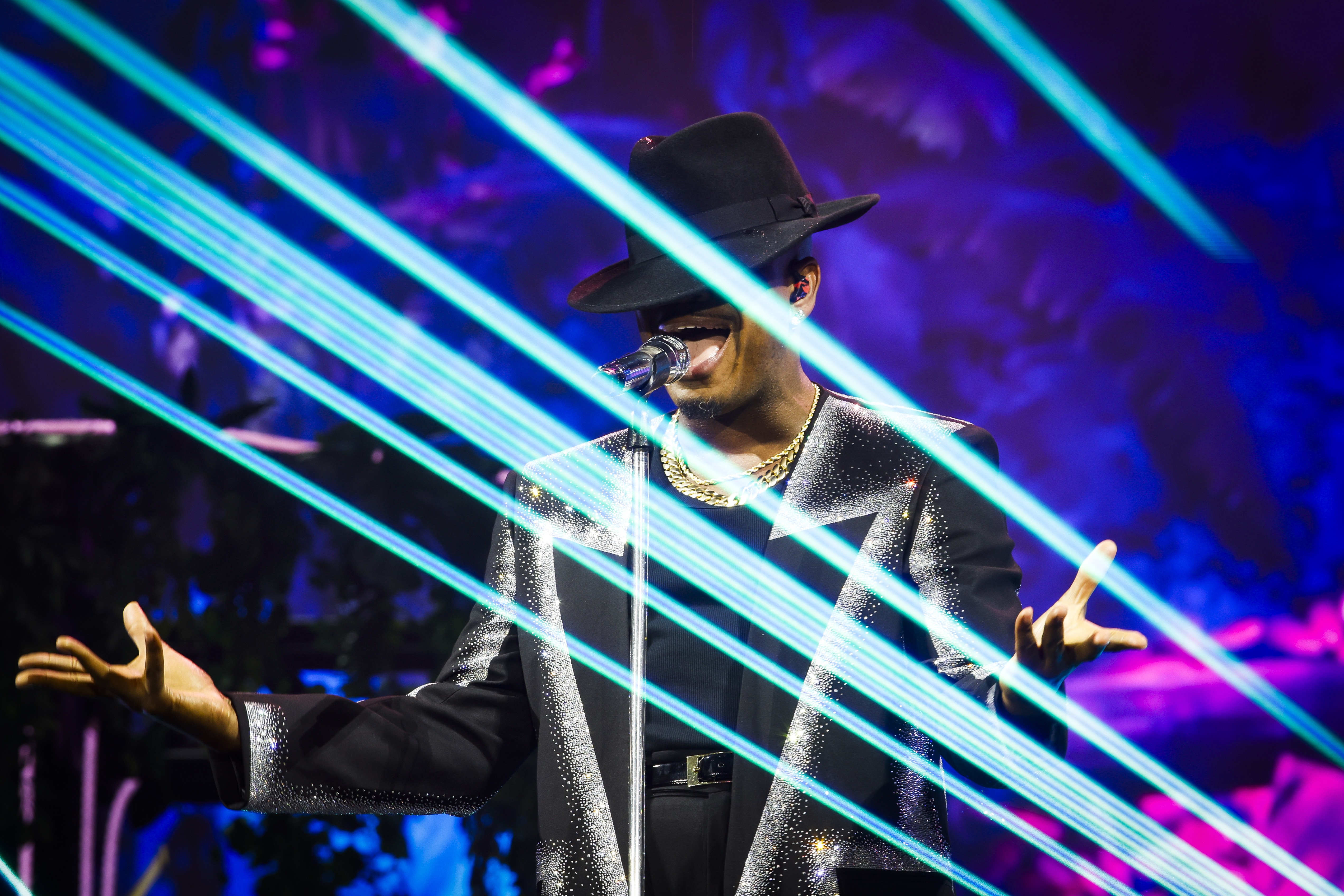 Crítica: R’n’b clássico e classudo de Ne-Yo mantém no ar a peteca dançarina - Foto