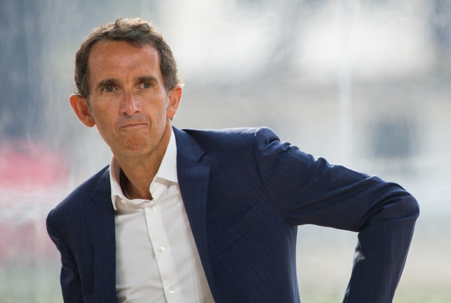 Quem é Alexandre Bompard, CEO do Carrefour que desencadeou a