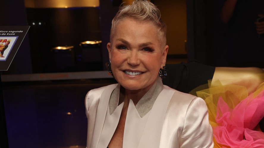 Era uma cobrança cruel': Xuxa Meneghel reflete sobre os padrões de beleza na TV