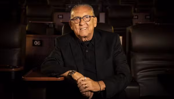 Após passar mal na noite de Natal, Galvão Bueno é internado em hospital de Londrina