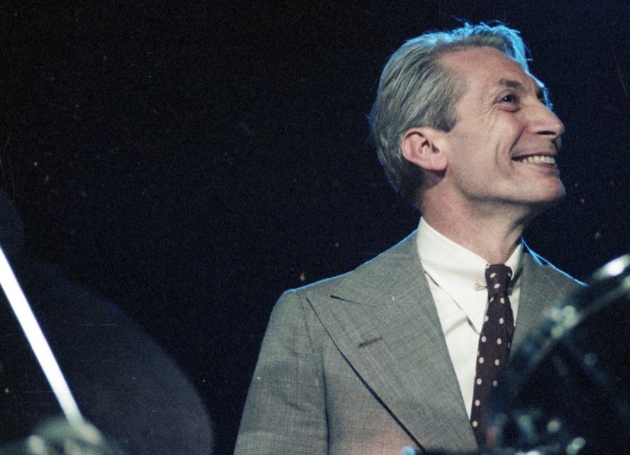 O baterista dos Rolling Stones, Charlie Watts, em 1992, no Rio de Janeiro, com sua banda de jazz