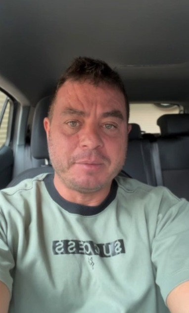 Dhomini won R$500,000 after winning “BBB 3”. In interviews, he said some of the money went to a poorly managed gas station and spending in the real estate business: 