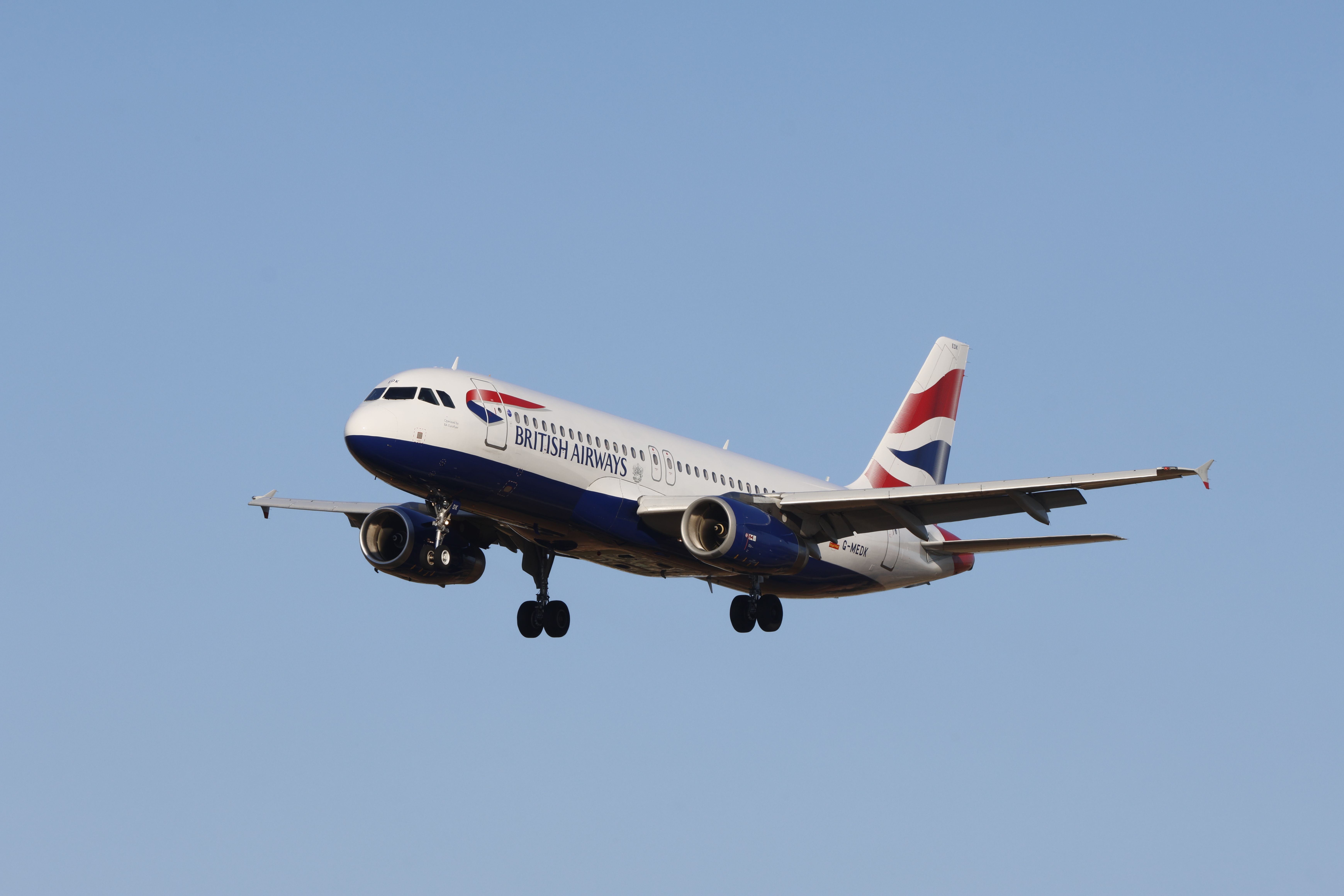 Pilotos passam mal em voo Índia-Londres; um precisou de oxigênio