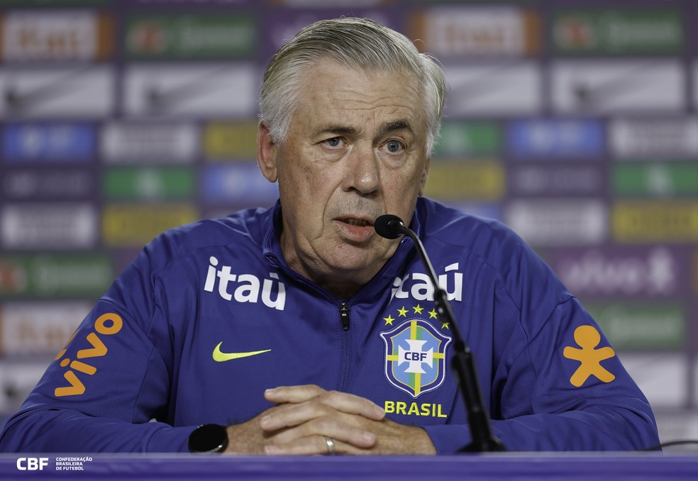 Ancelotti em coletiva da seleção brasileira — Foto: Rafael Ribeiro/CBF