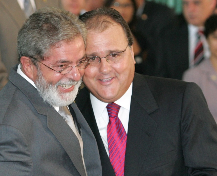 O presidente Lula na cerimônia em que Geddel Vieira Lima tomou posse como ministro da Integração Nacional,
