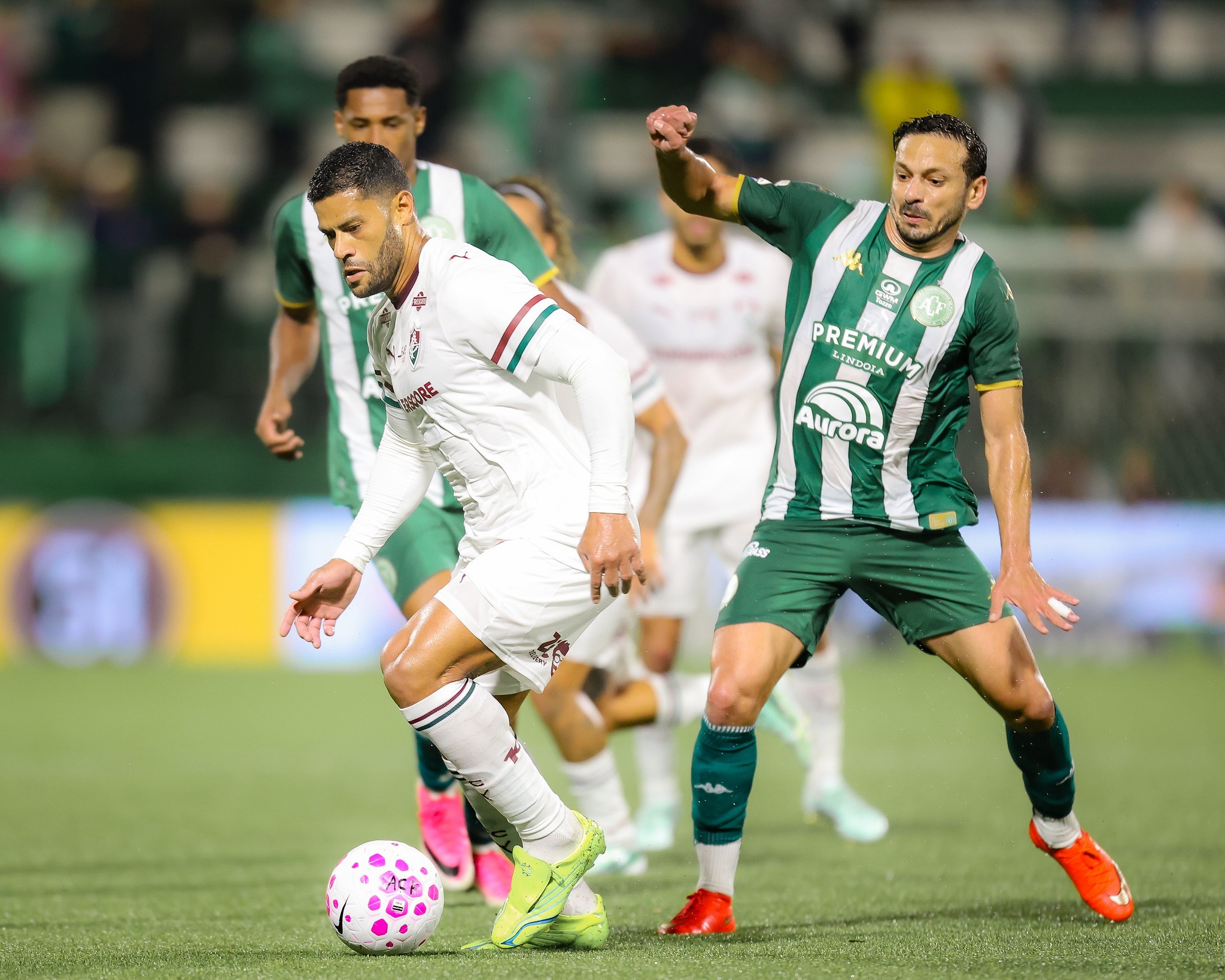 Análise: Fluminense eleva nível de 'jogo da ressaca' com atuação melancólica em derrota para lanterna