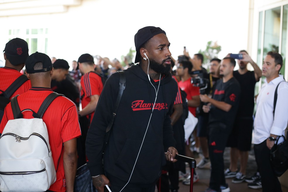 Gerson chega aos EUA para a participação do Flamengo na Copa do Mundo de Clubes — Foto: Gilvan de Souza/Flamengo