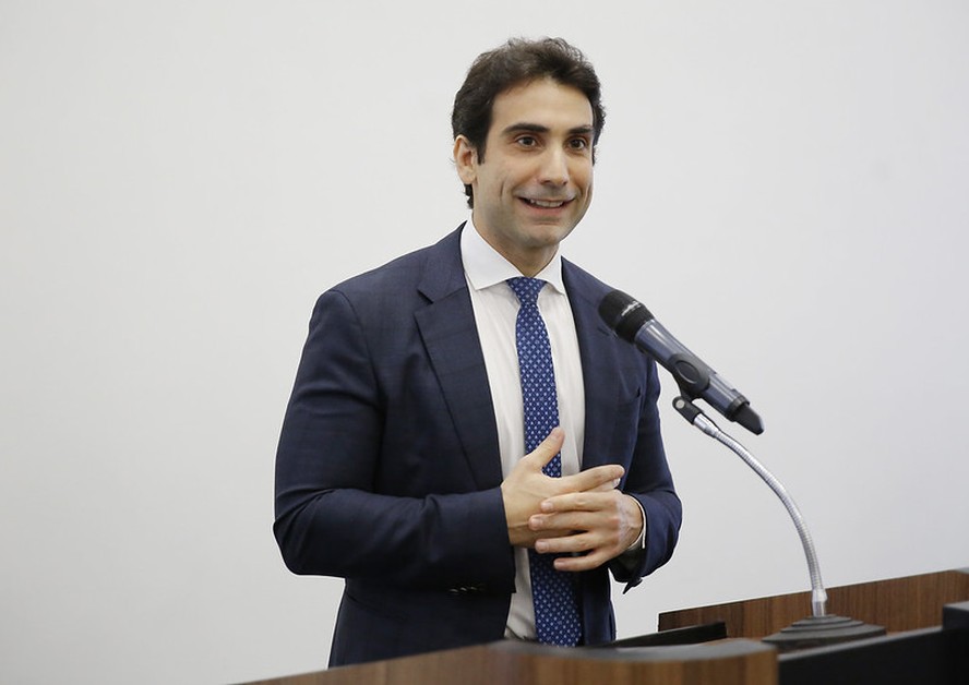 Galípolo estreia em reunião do Copom sem expectativa de 'virada de mesa ...