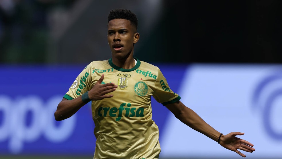 Estêvão foi a joia da vez no Palmeiras de 2024 — Foto: Cesar Greco/Palmeiras