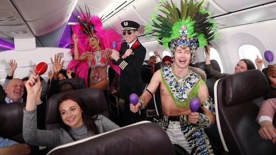 Virgin Atlantic escala Juliana Paes para anunciar nova rota Londres-São Paulo