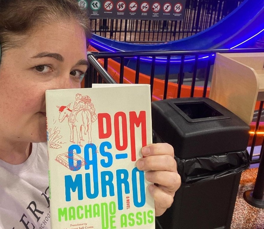 Traiu ou não traiu? Influenciadora americana termina 'Dom Casmurro