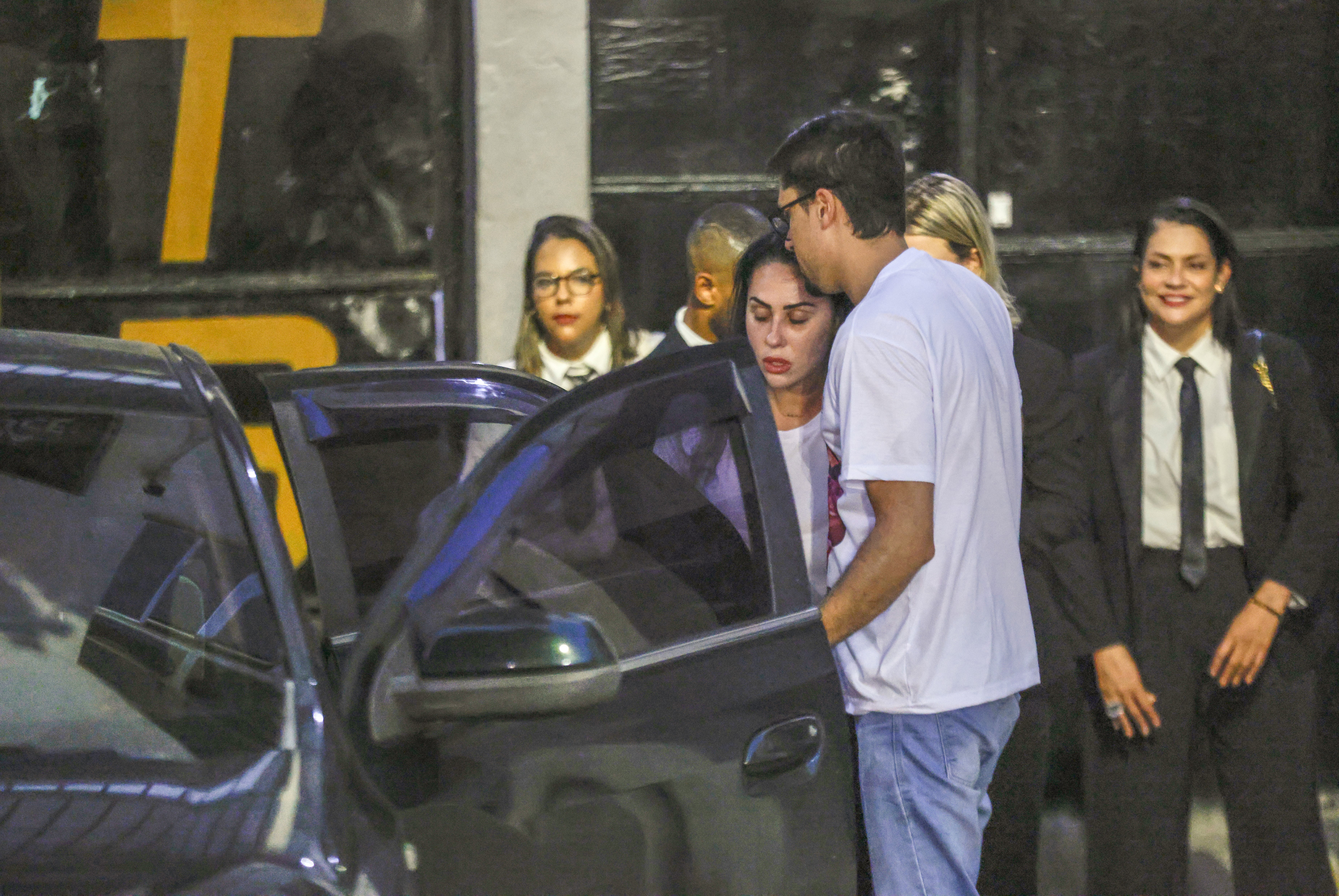 Prefeito diz que demissão de Monique Medeiros, ré pela morte do filho, foi decidida 'diante da morosidade da Justiça para julgar o caso'