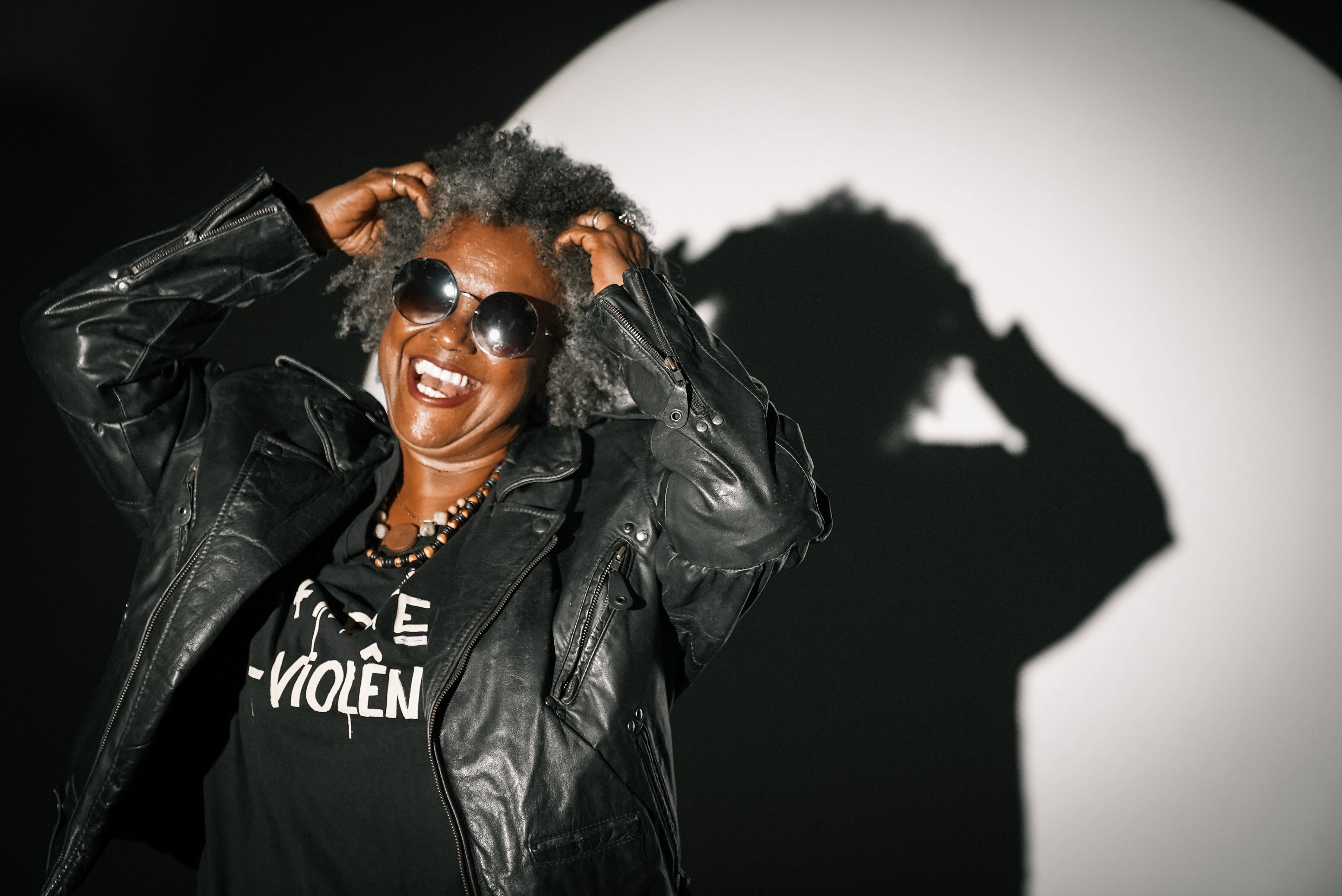 Sandra Sá celebra 40 anos de disco icônico com novos projetos
