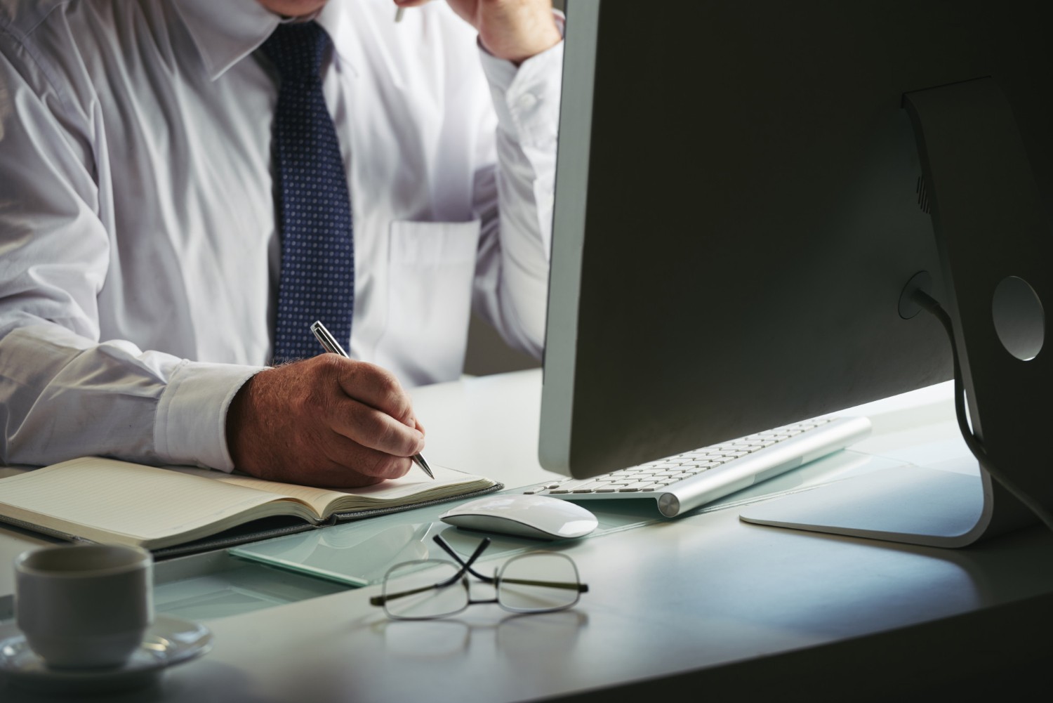 Com 72% de autônomos, advocacia adota o trabalho em rede