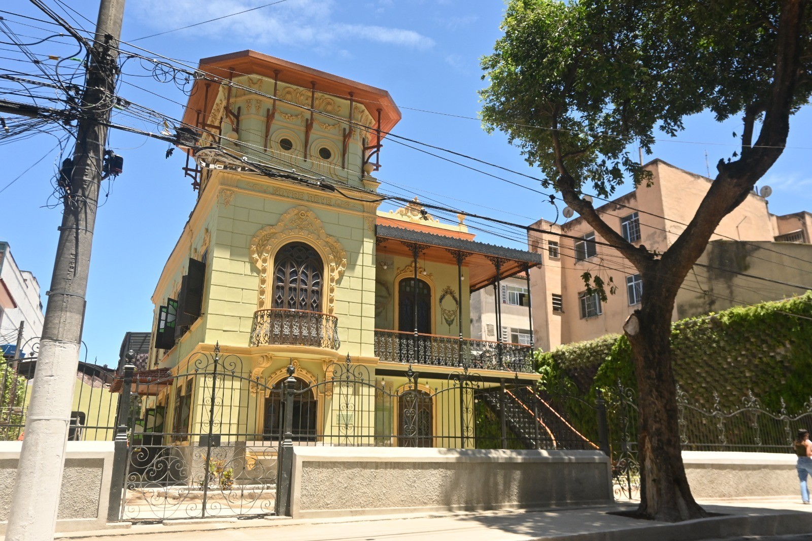 Presente de aniversário para Niterói: rebatizada de Solar Notre Rêve, Casa Norival de Freitas é aberta ao público após reforma