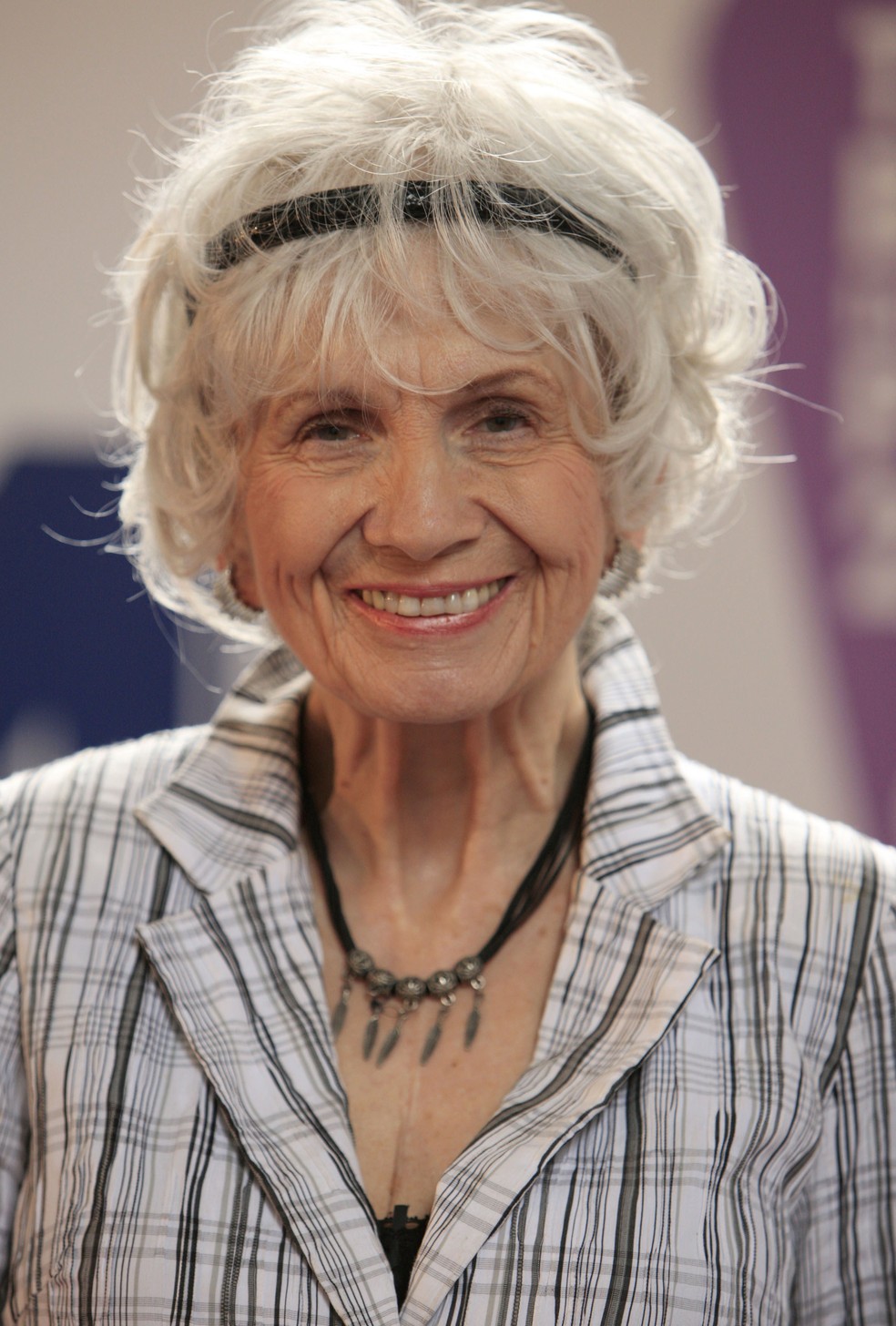 A canadense Alice Munro, em 2009  Foto: Peter Muhly/AFP