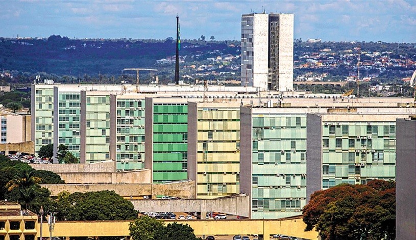 Governo Lula prepara mudanças em carreiras federais com impacto de R$ 4,2 bilhões