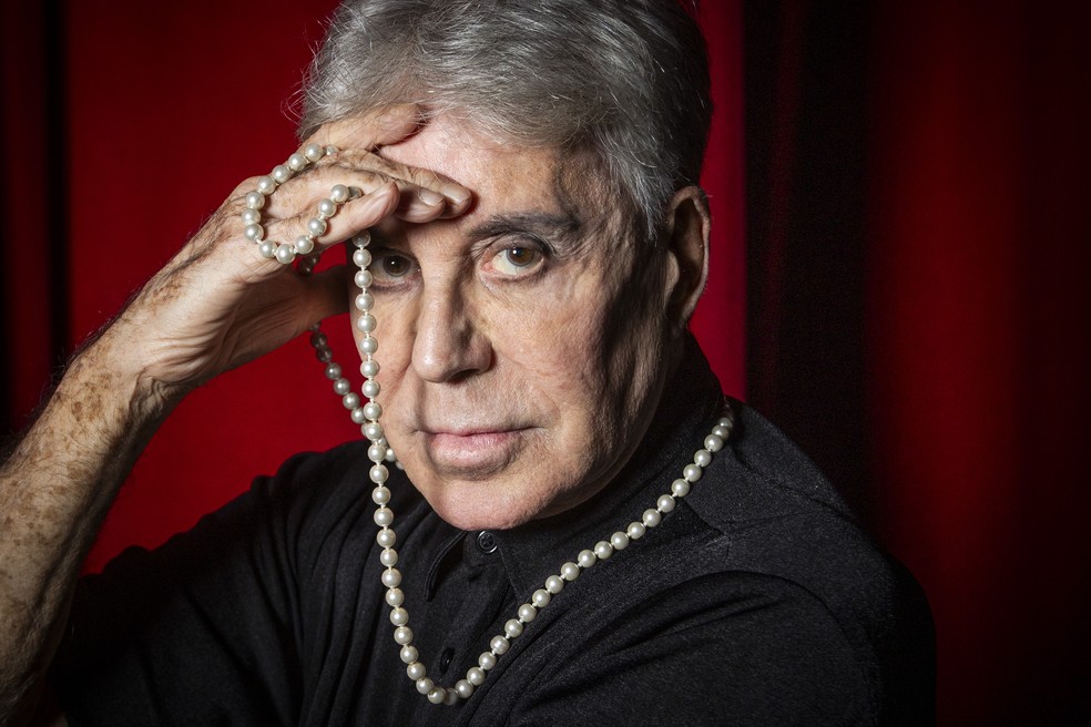 Edwin Luisi em "Eu sou minha própria mulher' — Foto: Guito Moreto/Agência O Globo