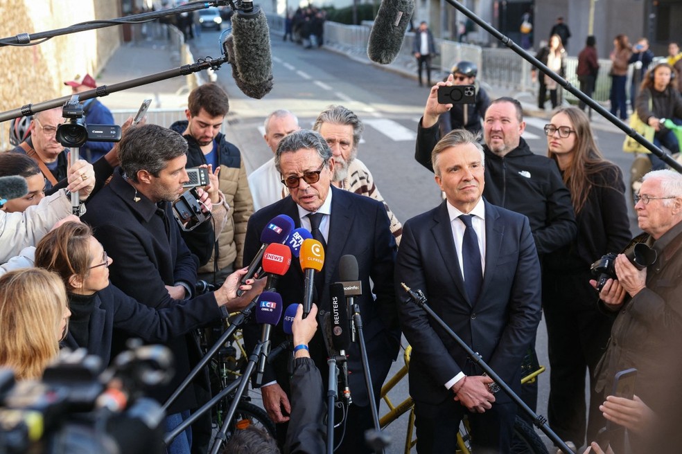 Nicolas Sarkozy inicia cumprimento de pena por financiamento ilegal de campanha — Foto: AFP