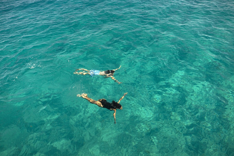 o Mar azuldeáguascristalinaséum dos pontos altos da Ilhas - foto: divulgação