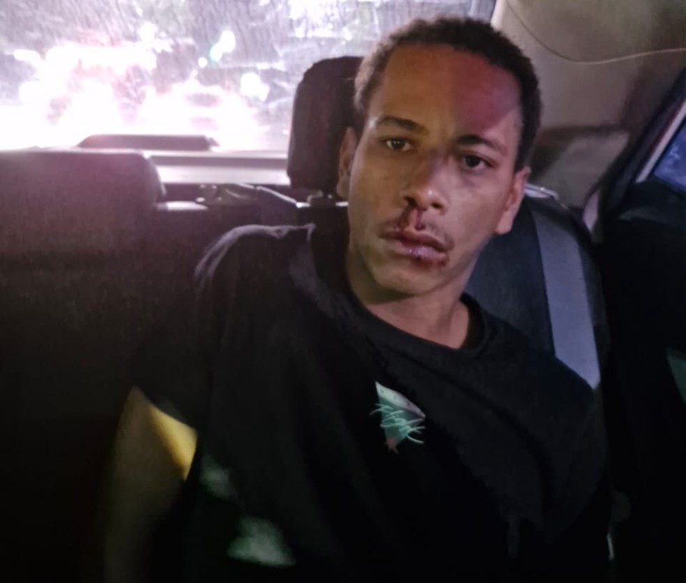 Deivid Nascimento Santana foi preso suspeito de envenenar a ex-namora; suspeito teria indicado a vítima para uma faxina e pedido para o contratante entregar o doce para ela como uma "surpresa" — Foto: Reprodução