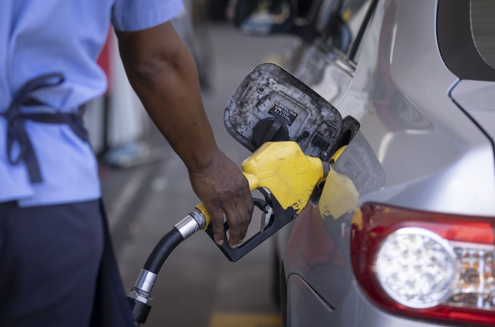 Petrobras anunciou redução no preço da gasolina — Foto: Márcia Foletto/Agência O Globo