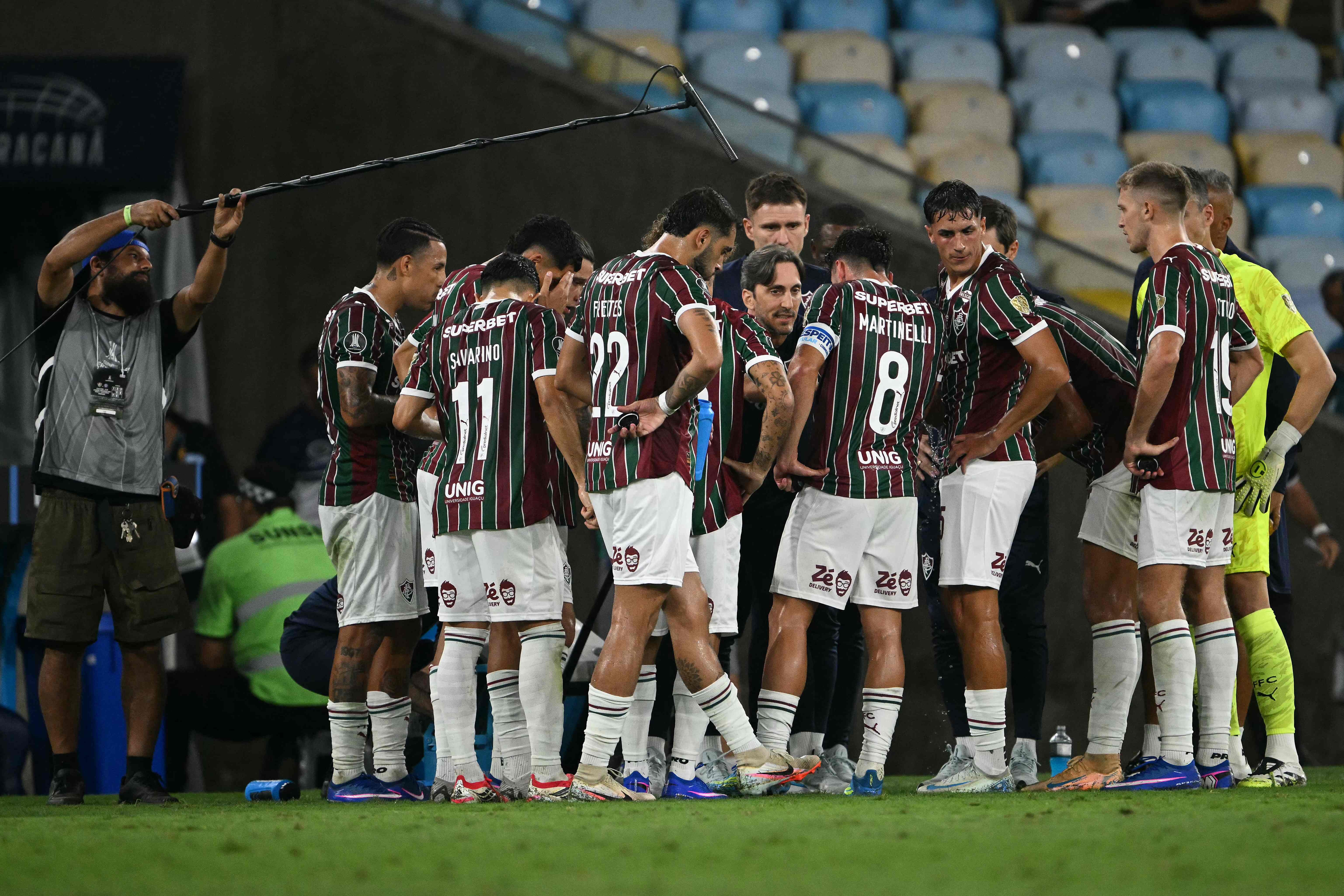 Análise: Fluminense sente pressão externa em derrota para o Rivadavia na Libertadores e lida com a primeira crise na era Zubeldía