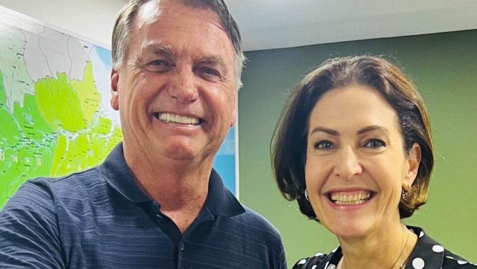O ex-presidente Jair Bolsonaro e a candidata � prefeitura de Curitiba, Cristina Graeml (PMB) � Foto: Reprodu��o/Instagram