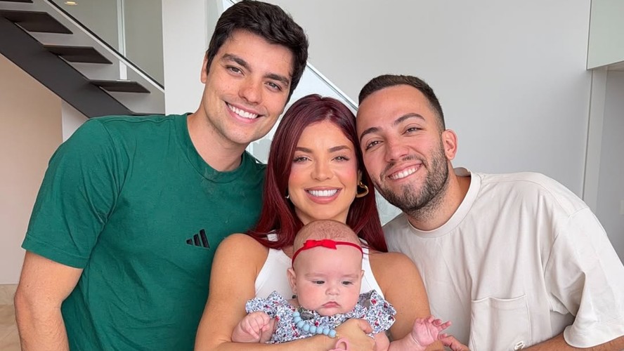 Toalha Dior de R$ 1,6 mil: Gkay surpreende filha de Lucas Bley e Lucas ...