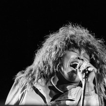 Tina Turner, em show no Pacaembu, em São Paulo, em 1988 — Foto:  Olívio Lamas / Agência O Globo 