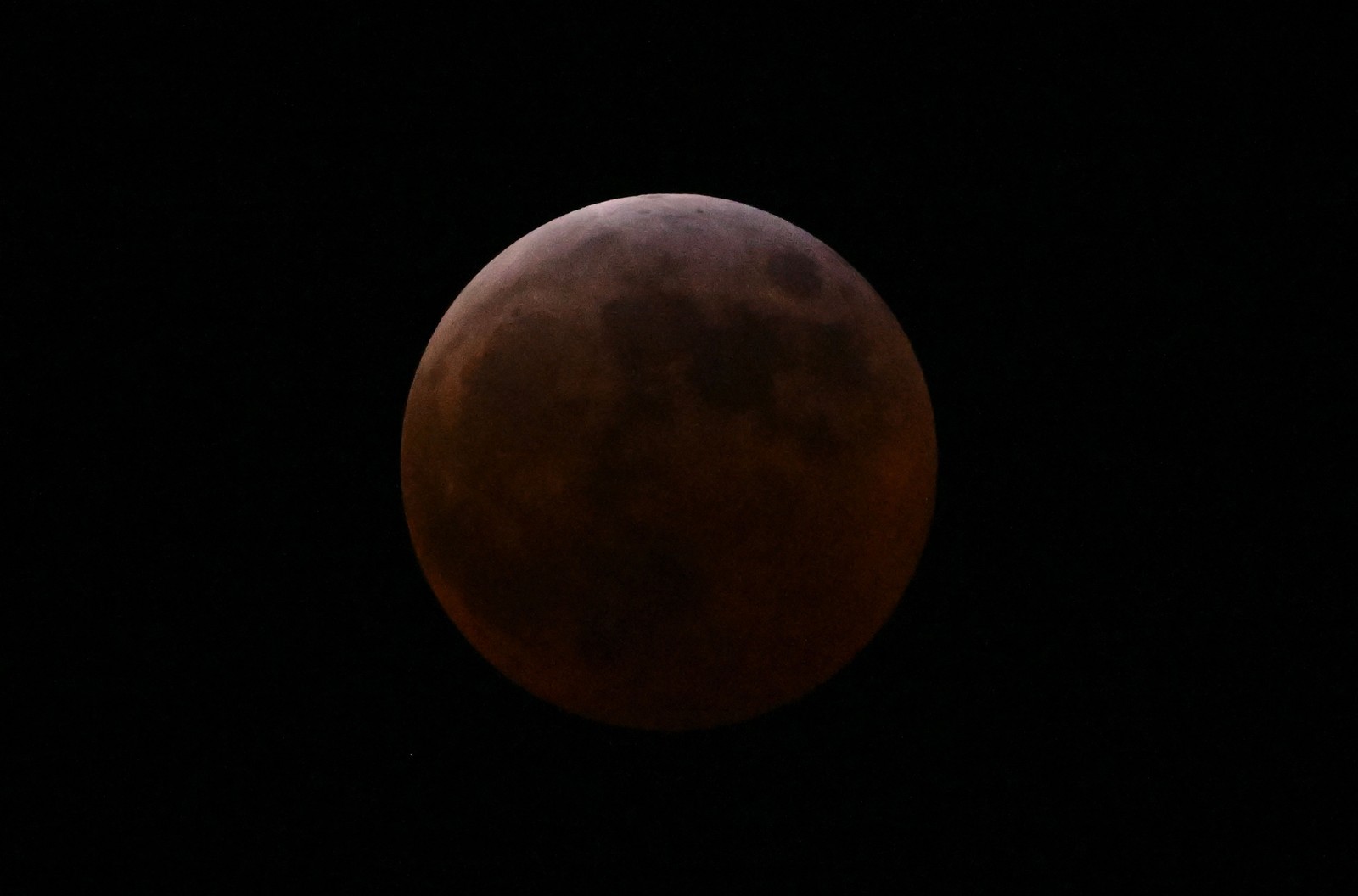 Lua de Sangue Vista na Cidade doMéxico, EM 13 DeMarçode2025- Foto: Yuri Cortez / AFP