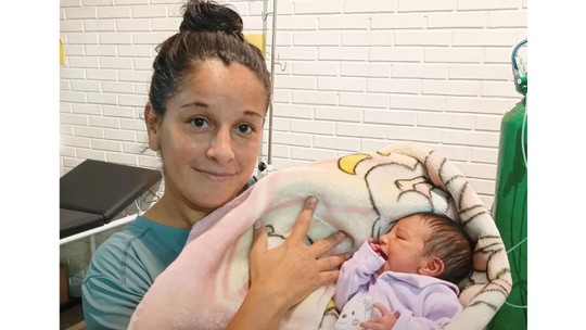 Chuvas no RS: Mãe abrigada dá à luz em Novo Hamburgo