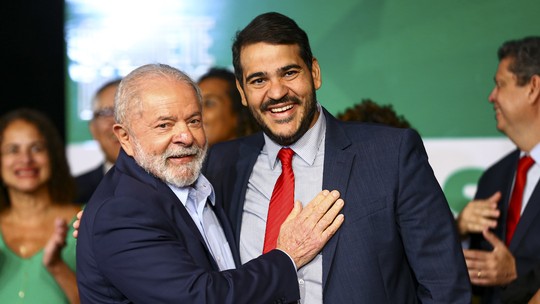 Cotado para vaga no STF, ministro de Lula vai dar palestra em evento da bancada evangélica
