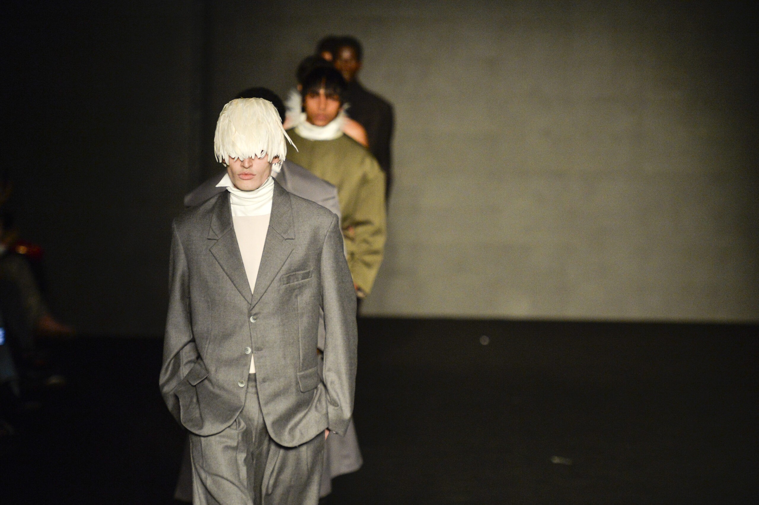 Lucas Leão volta ao Rio antigo das casas de alfaiataria