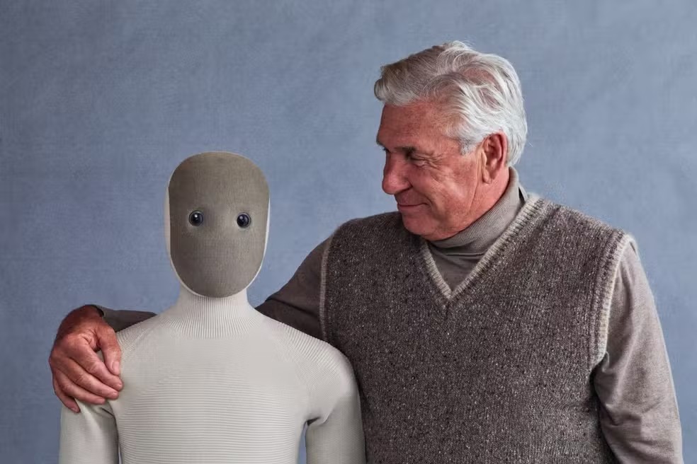 Neo robots can interact with humans and place objects in your home — Photo: Disclosure/1X Technologies